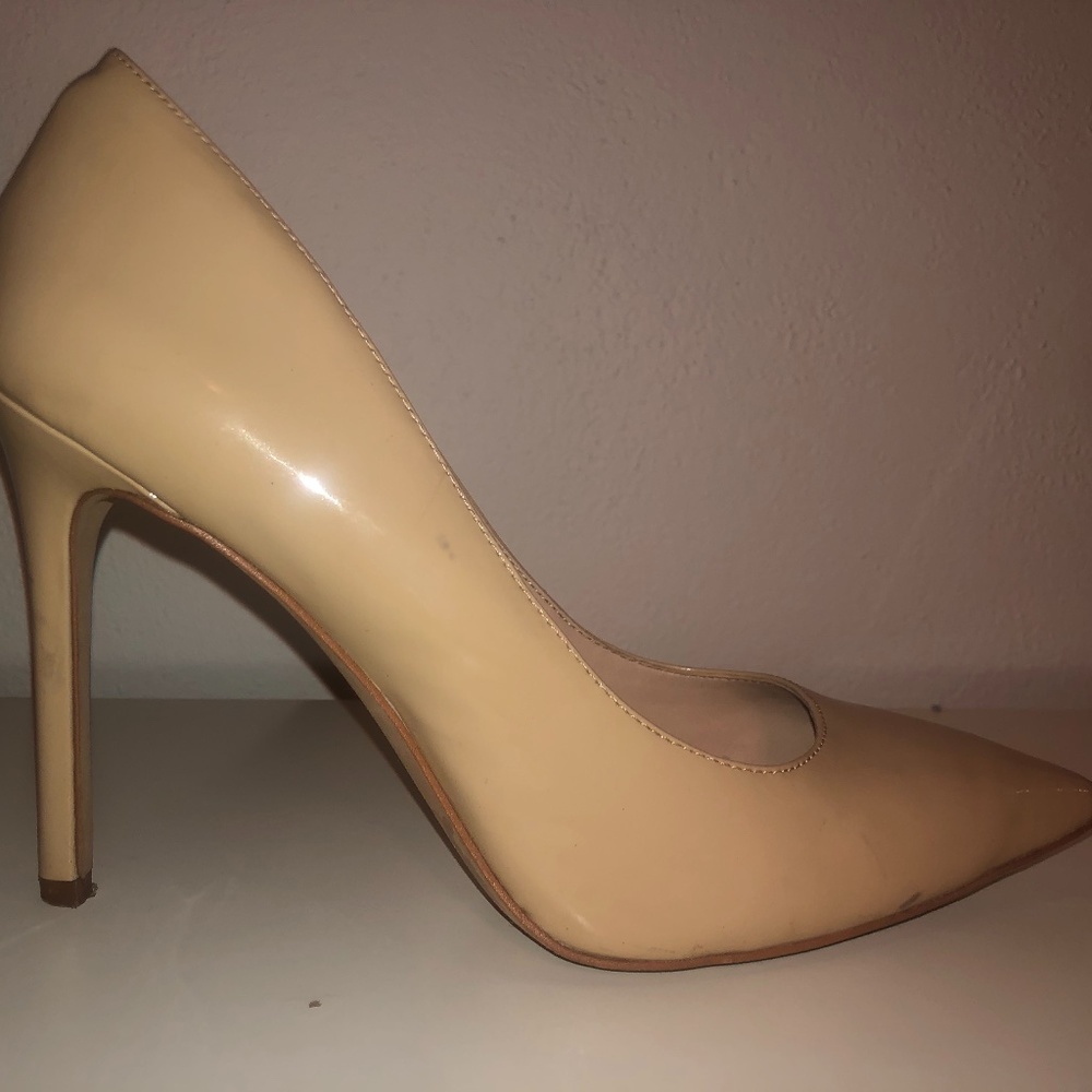 Vince Camuto Norida Petal Patent Leather Pumps